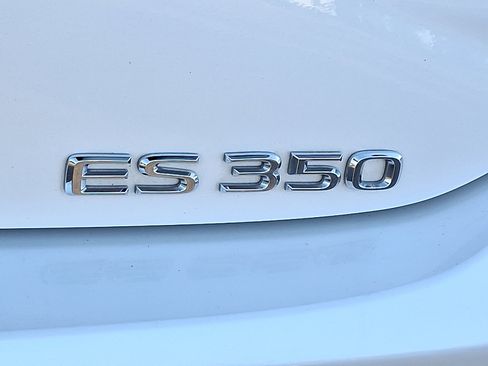 Certified 2021 Lexus ES 350 w/ Premium Package image 31