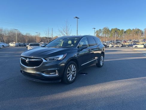 Used 2020 Buick Enclave Premium w/ Sun and Sites Package image 3