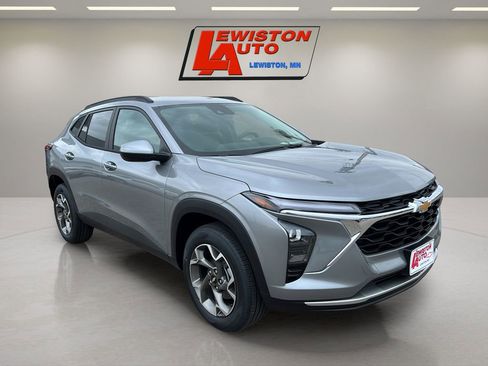 New 2026 Chevrolet Trax LT FWD image 14