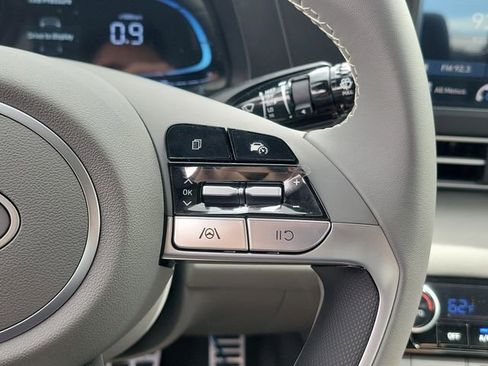 New 2026 Hyundai Elantra Sport image 6