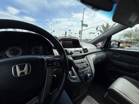 Used 2012 Honda Odyssey Touring image 11
