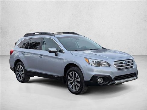 Used 2017 Subaru Outback 2.5i Limited image 3