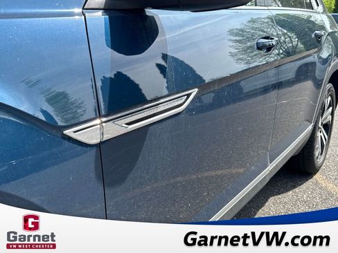 Used 2022 Volkswagen Atlas Cross Sport SEL image 13