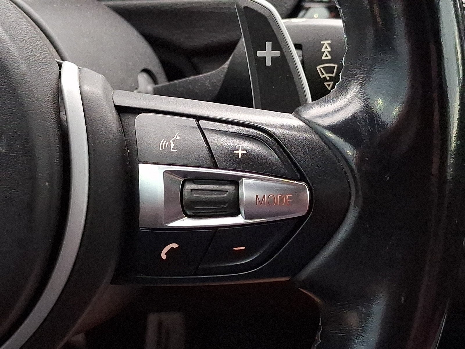 Used 2015 BMW M4 Convertible RWD image 22