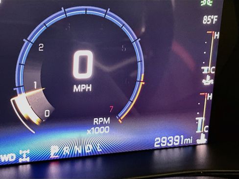 Used 2023 Chevrolet Colorado Z71 w/ Z71 Convenience Package 2 AWD/4WD image 9