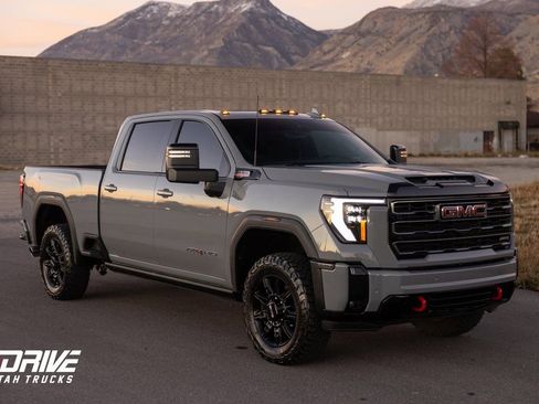 Used 2025 GMC Sierra 3500 AT4 w/ AT4 Premium Plus Package image 2