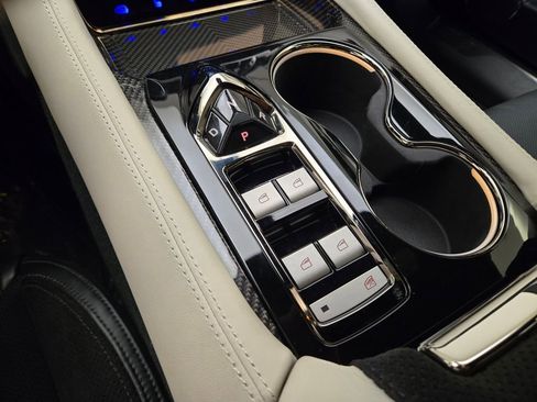 New 2025 Karma Revero Luxury image 37