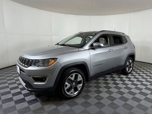 Used 2020 Jeep Compass Limited image 2