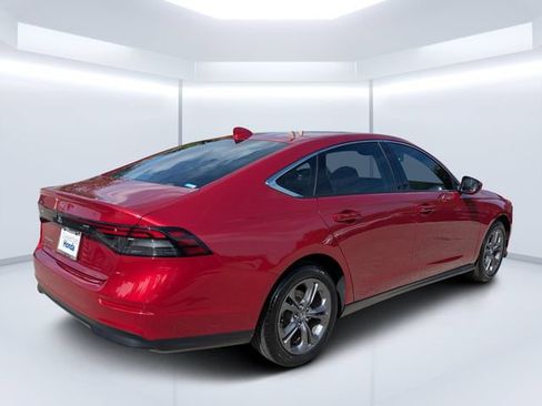 Used 2023 Honda Accord EX image 3