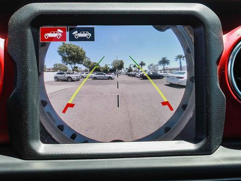 Used 2021 Jeep Wrangler Unlimited Rubicon AWD/4WD image 24
