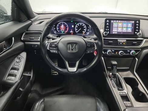 Used 2018 Honda Accord Sport image 16