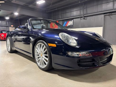 Used 2005 Porsche 911 Carrera RWD image 6