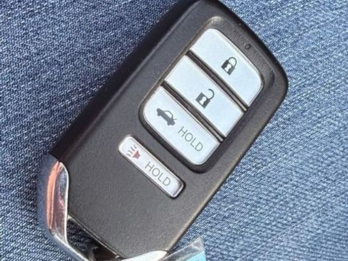 Used 2019 Honda Accord Sport image 14