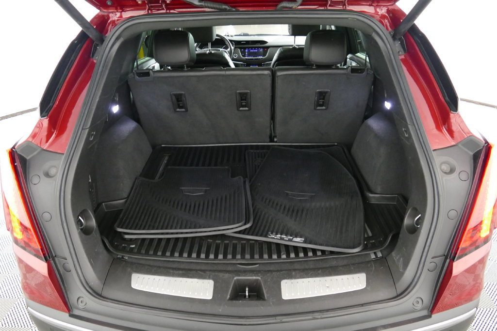 Used 2020 Cadillac XT5 Premium Luxury AWD/4WD image 31