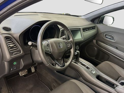 Used 2020 Honda HR-V Sport image 18