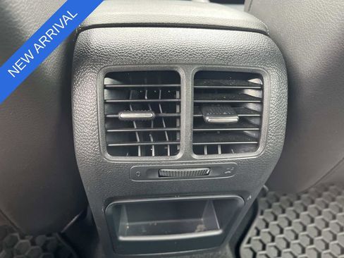 Used 2013 Volkswagen GTI Driver's Edition FWD image 19