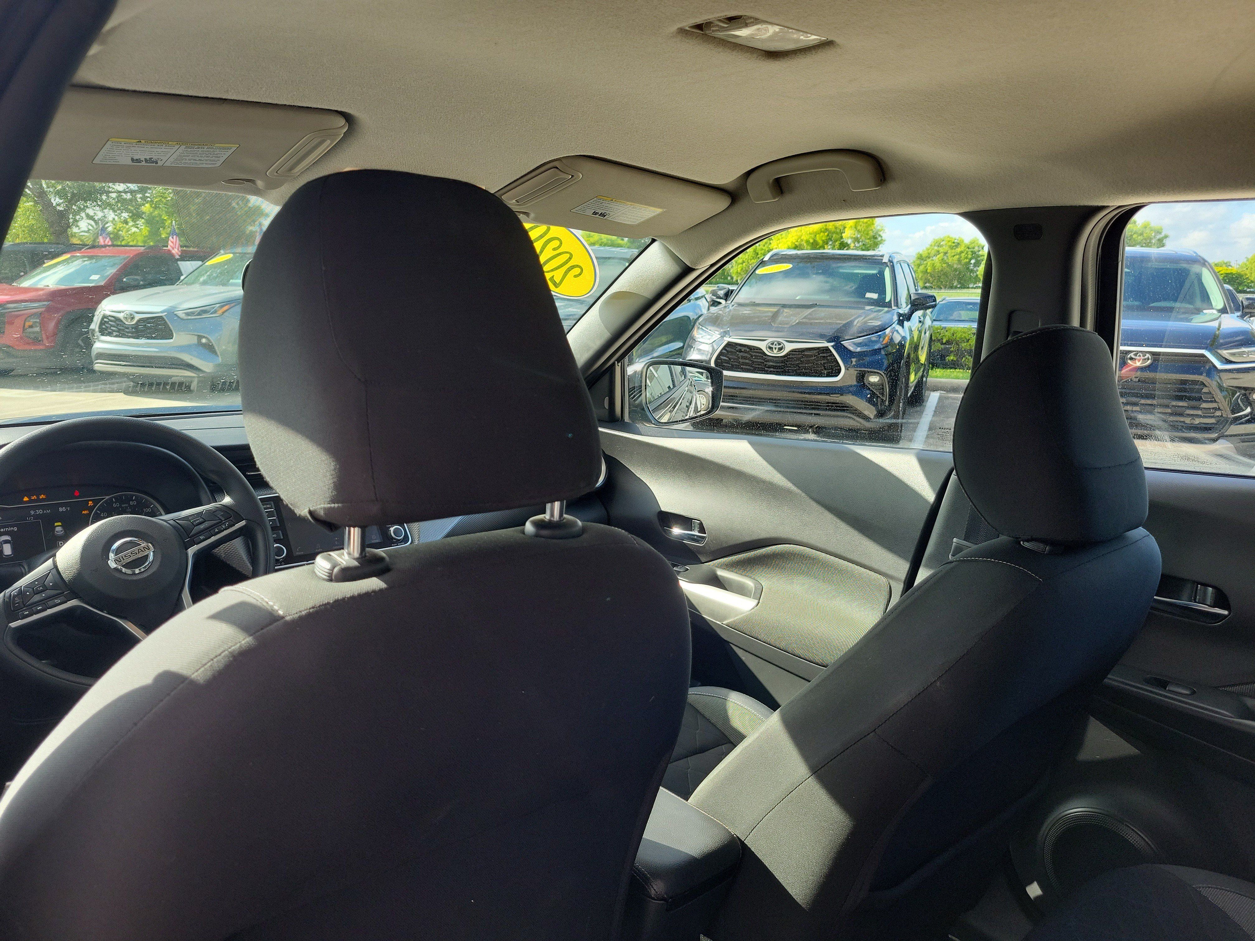 Used 2020 Nissan Kicks SV FWD image 15