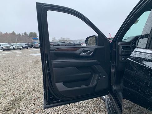 Certified 2024 Chevrolet Suburban High Country AWD/4WD image 19
