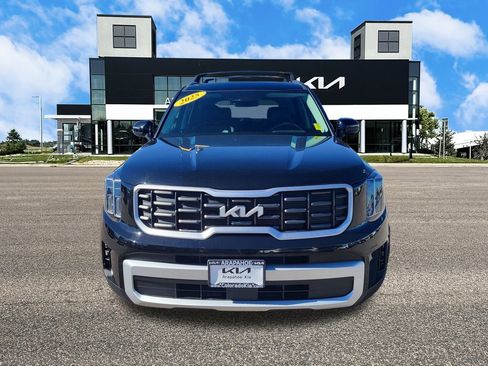 Used 2025 Kia Telluride S image 4