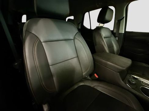 Used 2020 Chevrolet Traverse LT w/ LT Premium Package AWD/4WD image 29