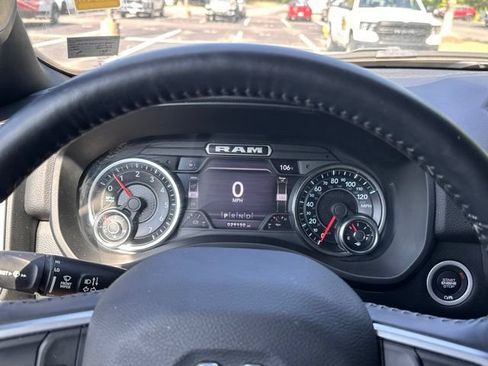 Used 2022 RAM 1500 Big Horn AWD/4WD image 22