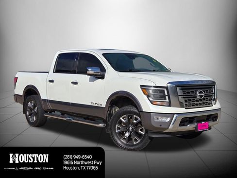 Used 2023 Nissan Titan Platinum Reserve w/ Moonroof Package AWD/4WD image 3