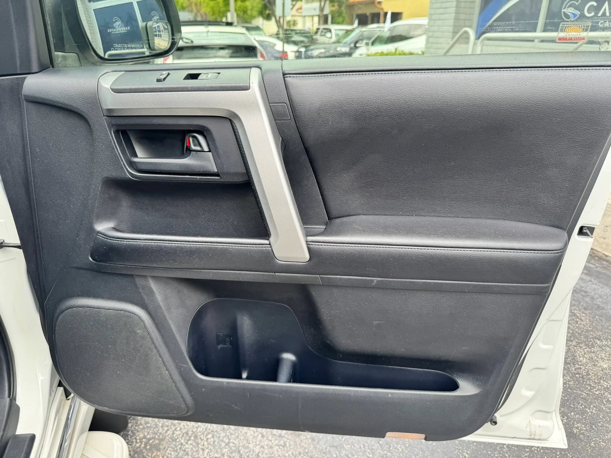 Used 2013 Toyota 4Runner Limited AWD/4WD image 31