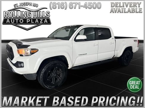 Used 2016 Toyota Tacoma SR5 AWD/4WD image 1