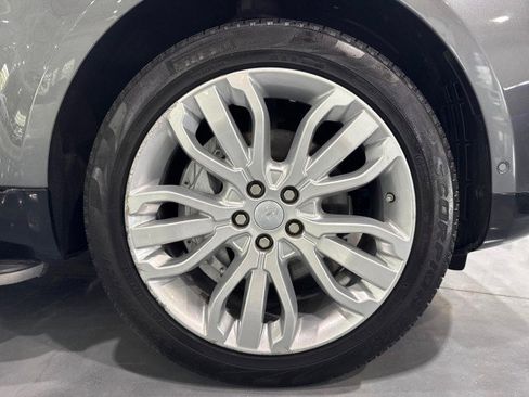 Used 2019 Land Rover Range Rover Sport HSE image 18