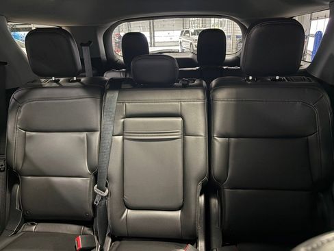 Certified 2022 Ford Explorer XLT w/ Equipment Group 202A image 20