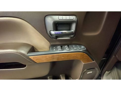 Used 2017 Chevrolet Silverado 1500 LTZ w/ Sport Package image 9