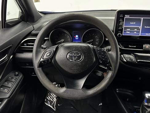 Used 2019 Toyota C-HR LE image 18