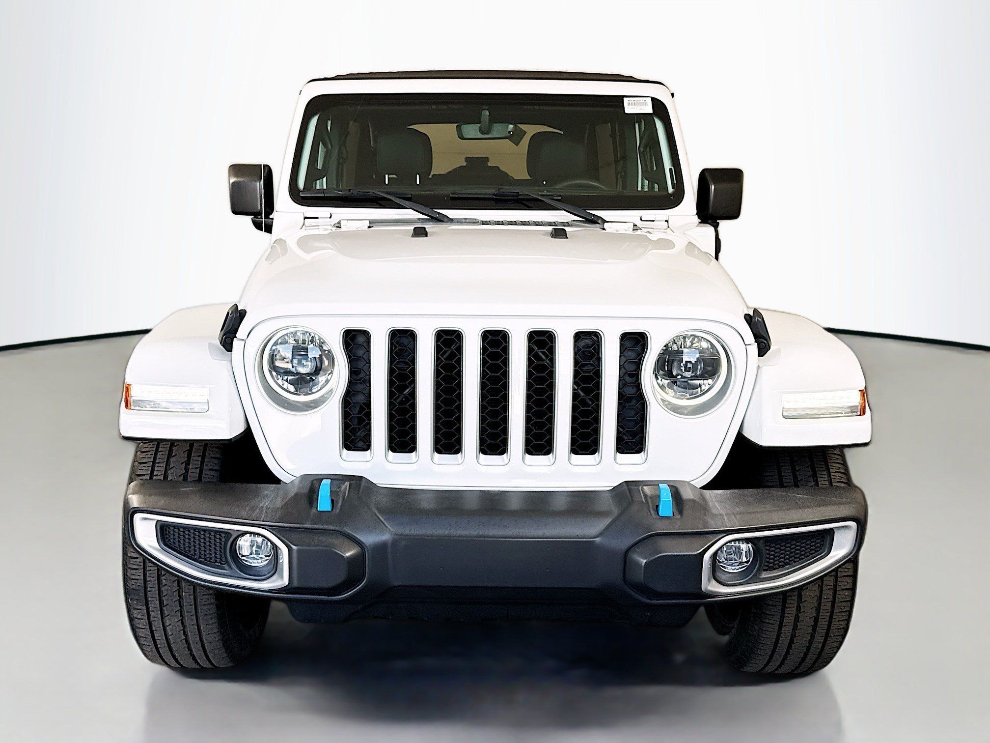 Used 2023 Jeep Wrangler Unlimited Sahara AWD/4WD image 2