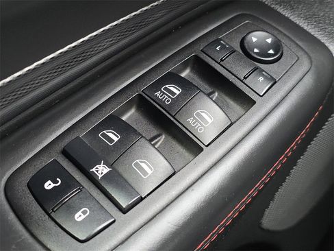 Used 2023 Dodge Durango GT image 26