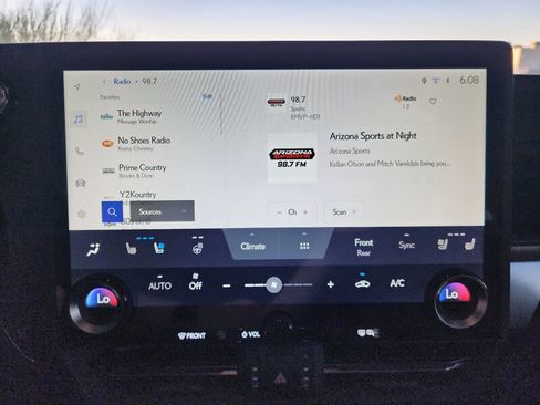 Used 2025 Lexus GX 550 w/ Accessory Package (2T) image 41