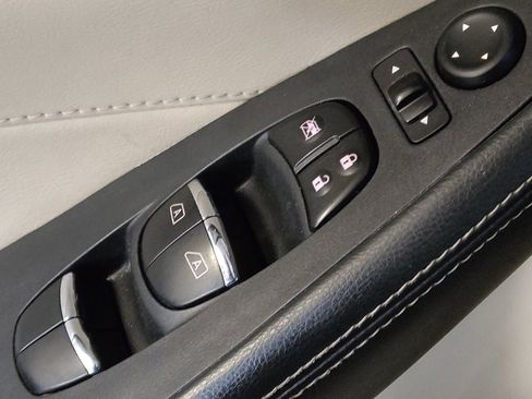 Used 2017 Nissan Maxima Platinum image 27