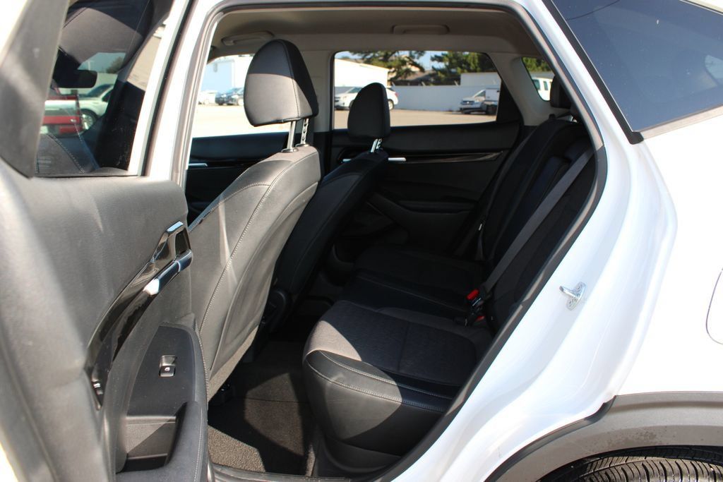 Used 2025 Kia Seltos S FWD image 13