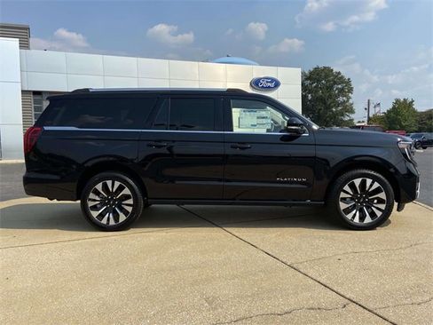 New 2025 Ford Expedition Max Platinum w/ Driver's Package image 2