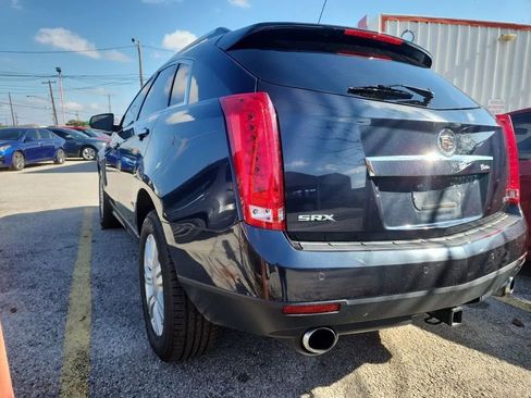 Used 2016 Cadillac SRX Luxury image 3