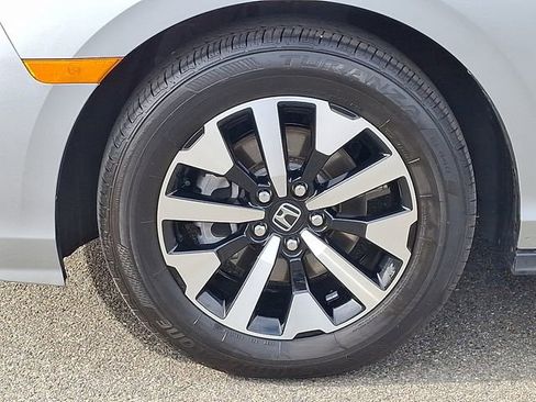 Used 2025 Honda Odyssey EX-L image 8