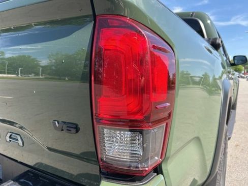 Used 2021 Toyota Tacoma SR5 w/ Trail Edition AWD/4WD image 18