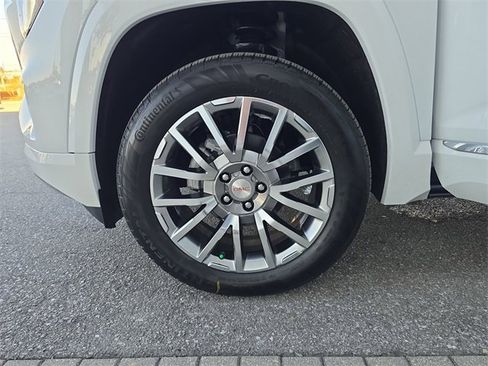 New 2026 GMC Terrain Denali w/ LPO, Floor Liner Package image 29