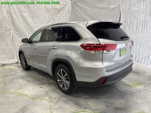 Used 2018 Toyota Highlander XLE image 7