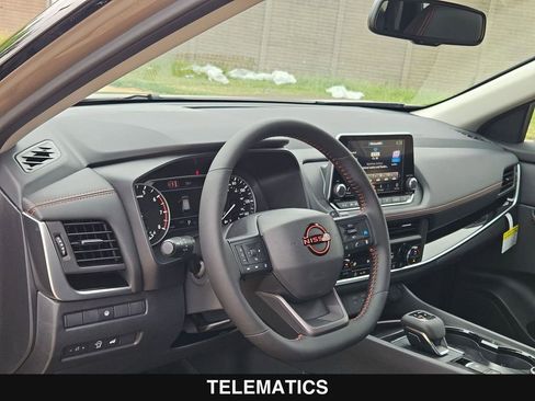 New 2026 Nissan Rogue SV AWD/4WD image 13