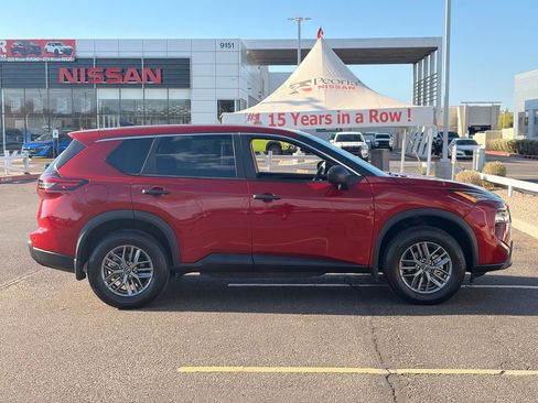 Used 2025 Nissan Rogue S FWD image 7