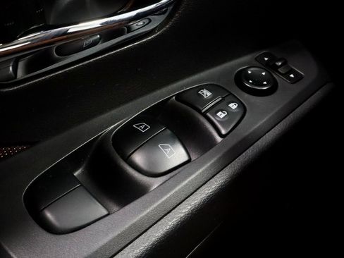 Certified 2023 Nissan Kicks SR image 23