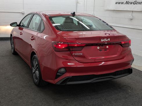 Used 2022 Kia Forte LXS image 11