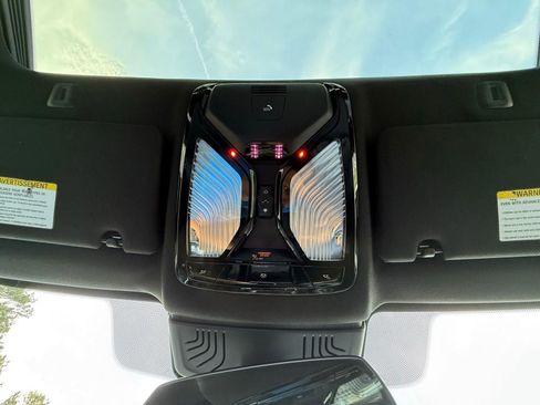 Used 2018 BMW 530i w/ Premium Package image 55