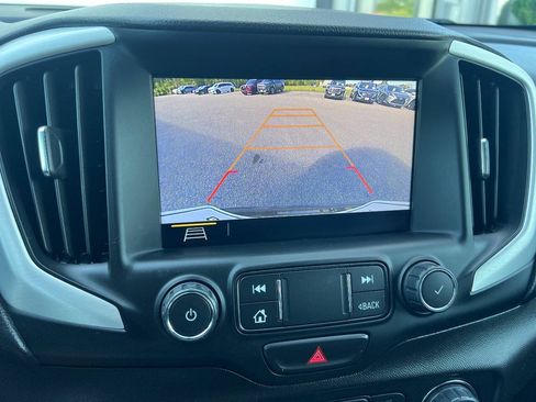Used 2020 GMC Terrain SLE w/ Driver Convenience Package AWD/4WD image 11