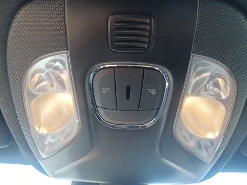 Used 2024 Jeep Compass Limited image 25